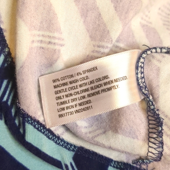 Xhilaration dress with key hole chest - Picture 7 of 7